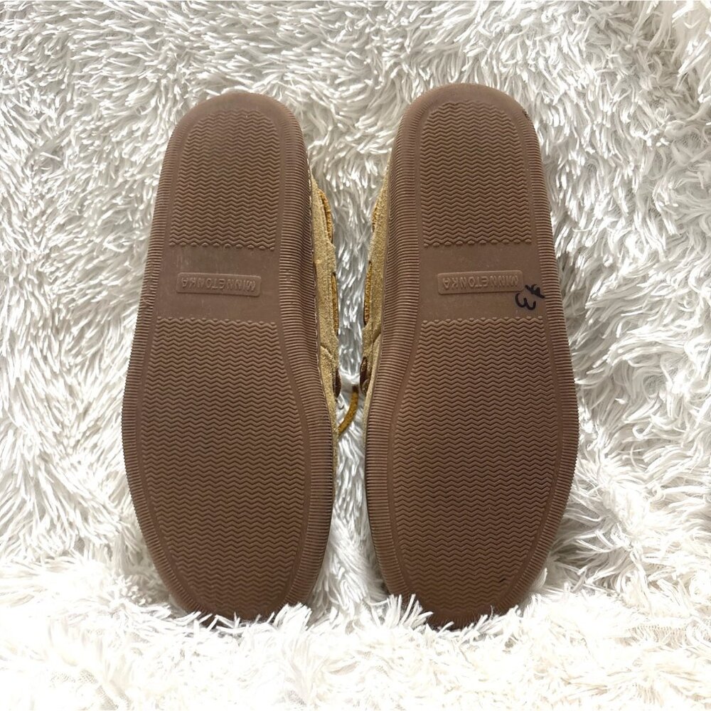 Minnetonka Mens Tan Suede Moccasin Slippers 8.5 Faux Fur Lining Rubber Sole - Picture 5 of 6